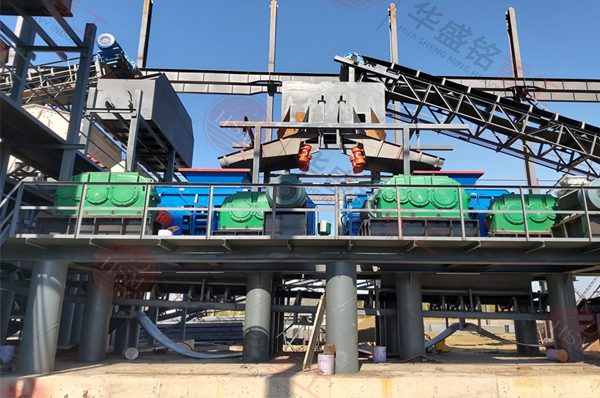 2 1510液壓對(duì)輥制砂機(jī)廠家